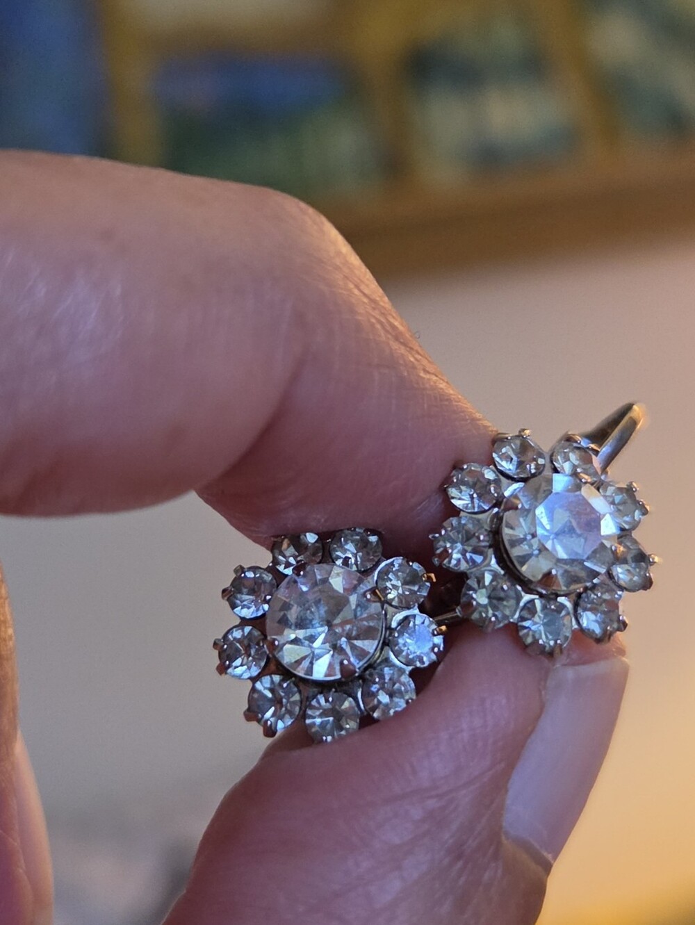 Vintage 1940s–50s Clear Rhinestone Flower Clipon/Screwback Earrings